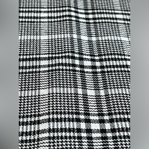 Women’s Hollister Plaid Faux Wrap Ultra High-Rise Mini Skort / Short - Picture 7 of 11